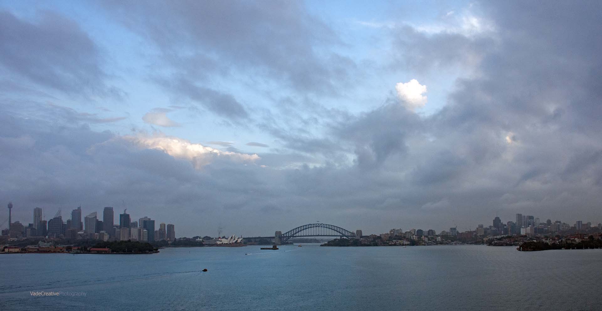 Steaming towards Sydney Harbour 