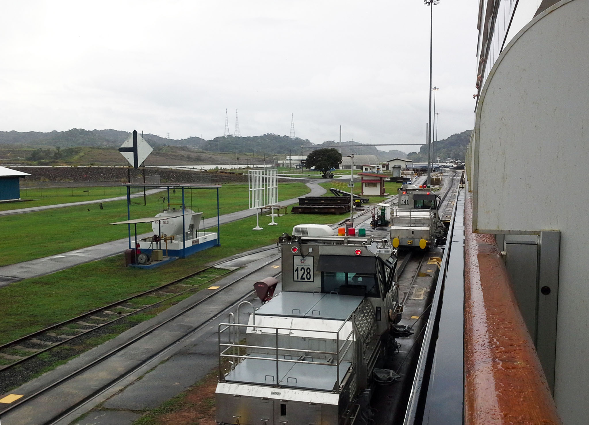A Gap between the ship and the canal wall