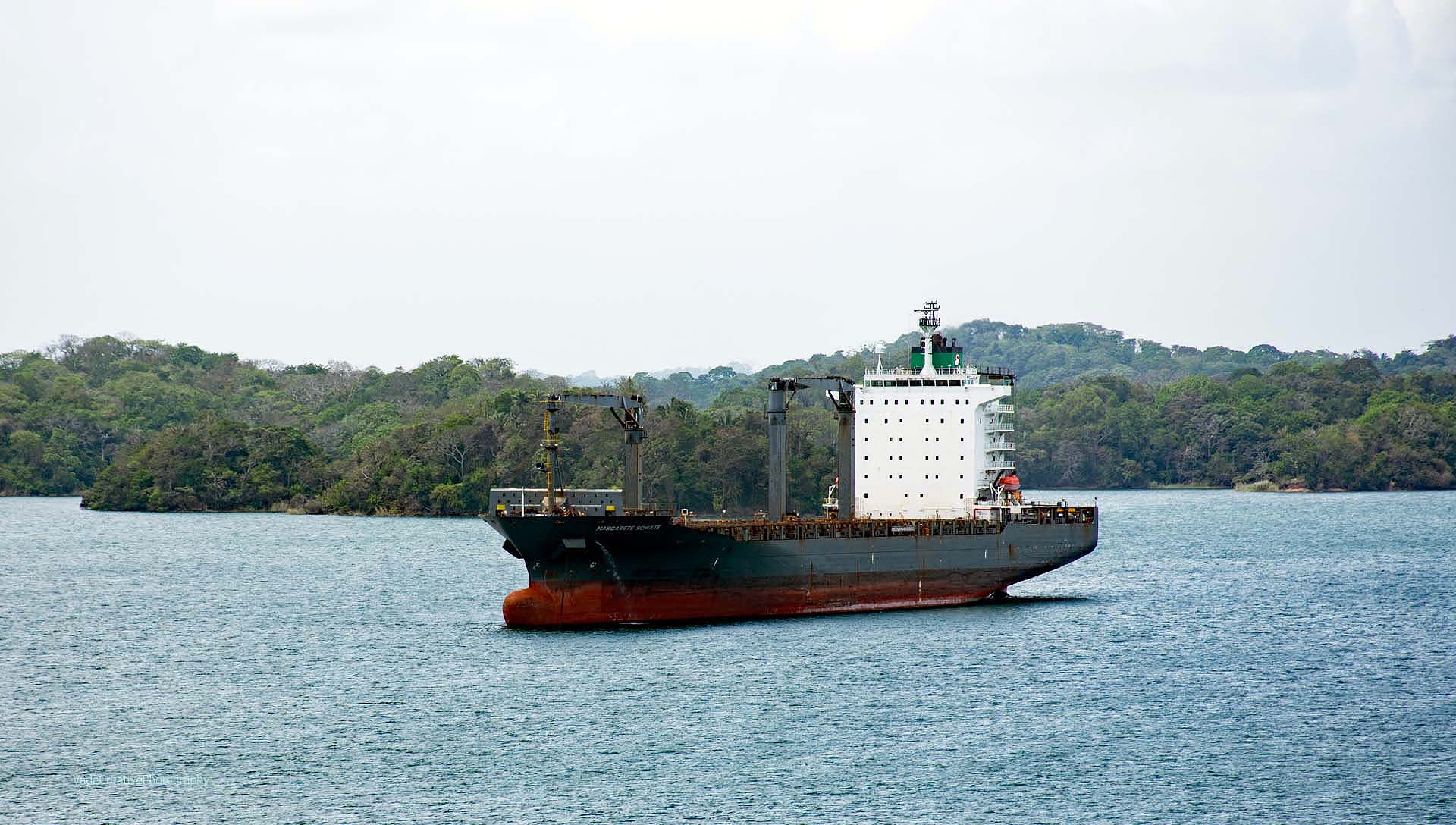 Container ship Margaret Schulte in the Lake